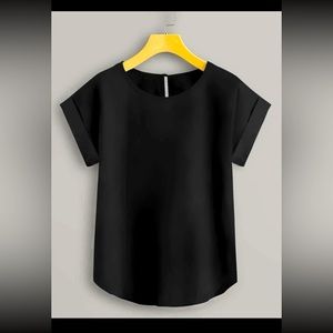 Black bat wing sleeve top with round neck and button detail on back 2x